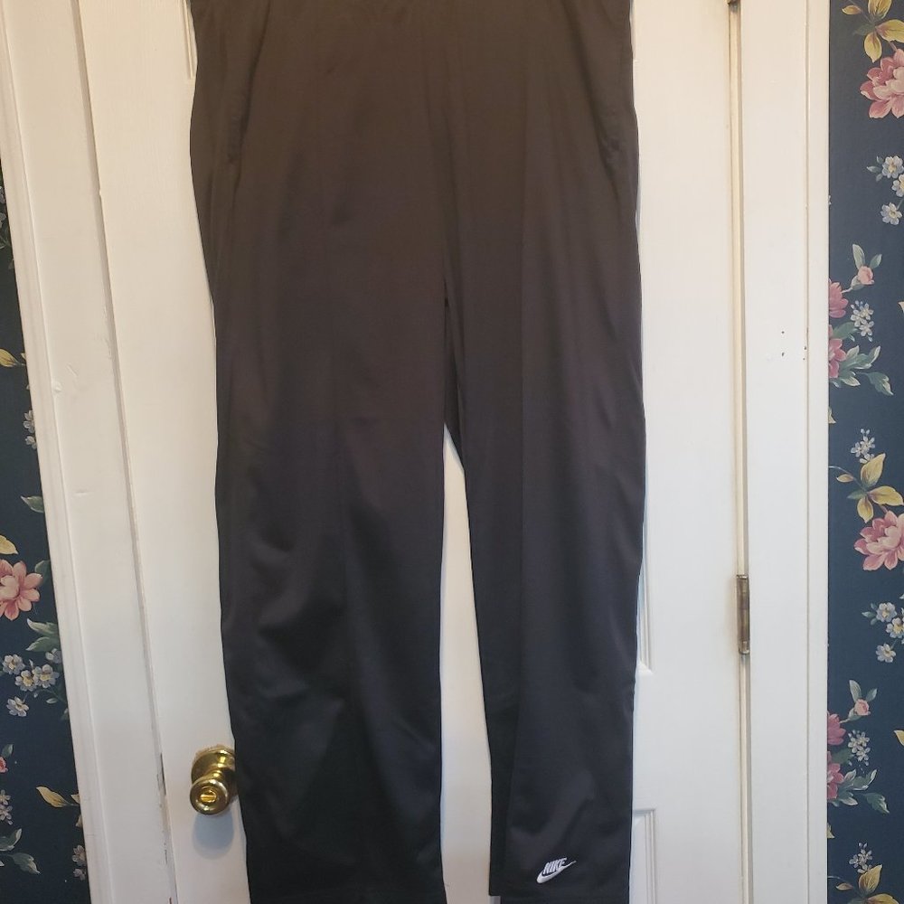 Nike Mens Black Straight-Leg Track/ Training Pants